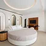 Muse οf Mykonos Luxury ホテル Plintri