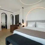 ホテル Muse οf Mykonos Luxury Plintri