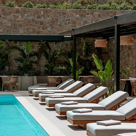 Muse Of Mykonos Luxury ホテル Plintri