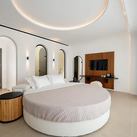 Muse οf Mykonos Luxury מלון Plintri