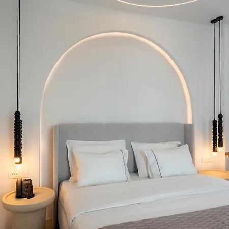 Muse οf Mykonos Luxury מלון Plintri