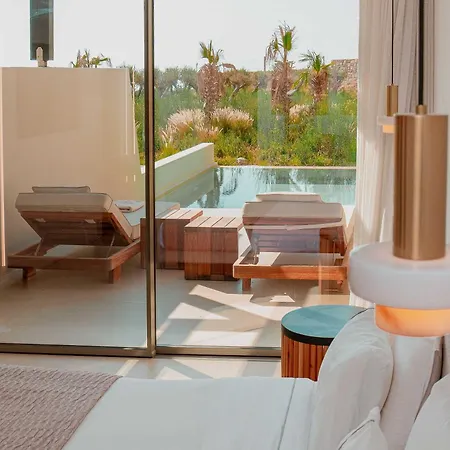 Muse οf Mykonos Luxury מלון Plintri